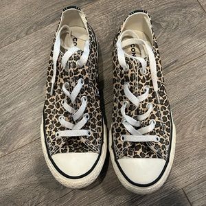 Leopard Converse